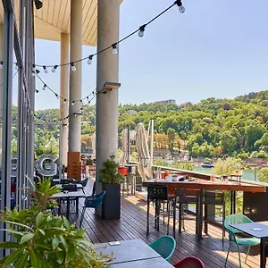 Отель Novotel Centre-confluence Bord De Saone, Лион