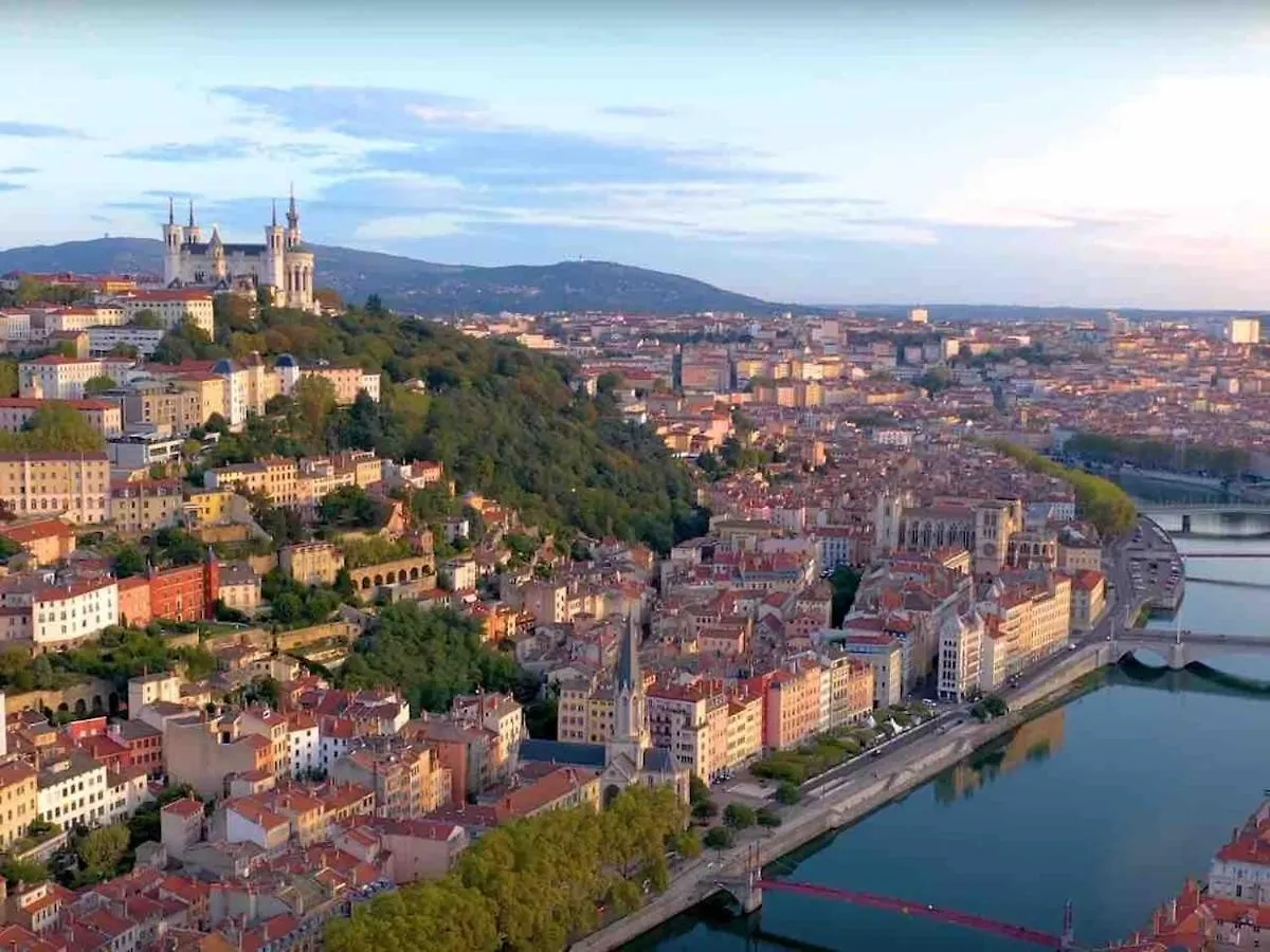 Loft 90M2 Avec Spa Chauffe Unique A Lyon 0*,